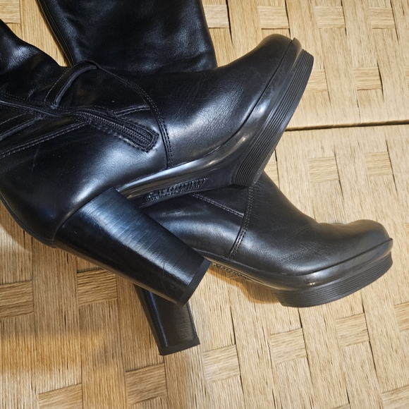 La CANADIENE leather shaft adjustable high boots size 5 - Picture 8 of 8